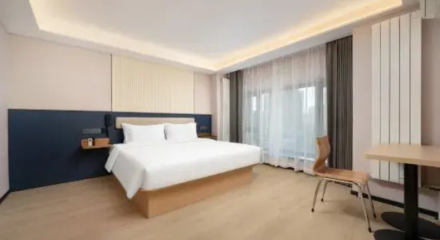 Люкс 7 Days Hotel (Harbin West Railway Station Wanda Plaza)