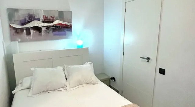 Апартаменты Big Flat In a Very Quiet Area and Well Connected