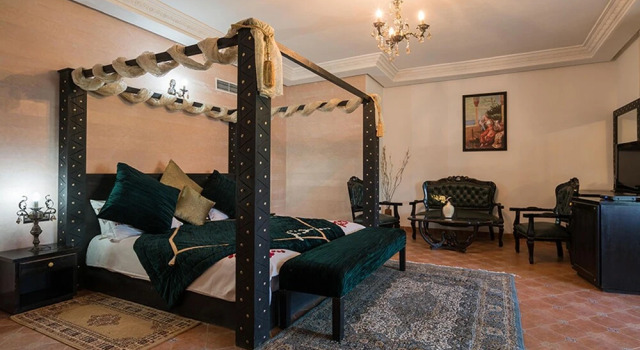 Suite Royale - Emeraude, Забронировать Отель Отели Марракеш-Тенсифт-Эль-Хауз с парковкой, Парковка