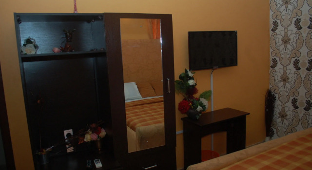 Dcove Hotel & Suites