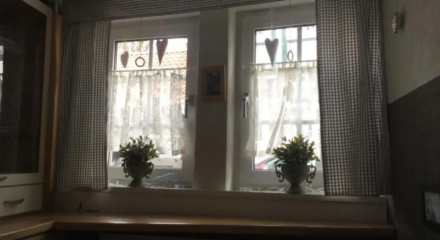 Коттедж Mittelalterliches Fachwerkhaus am Diebesturm - klimatisiert-