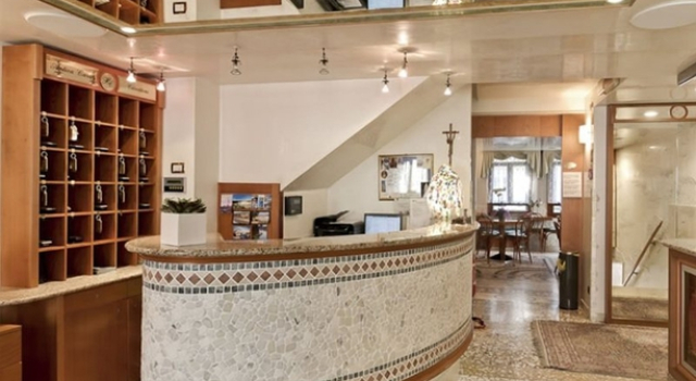Moderno Hotel, Забронировать Отель Каннареджо Венеция