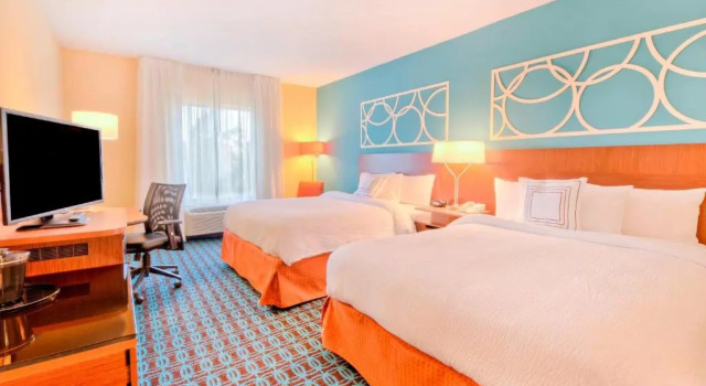 Четырёхместный номер Standard Fairfield Inn and Suites by Marriott Durham Southpoint