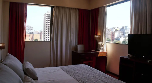 Полулюкс Hotel Catalinas Tucuman