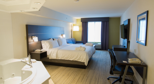 Holiday Inn Express Brampton by IHG, Забронировать Отель Брэмптон Greater Toronto Area