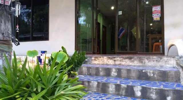 JS Guesthouse, Забронировать Отель Отели Тау 4 звезды, рядом с Chalok Clinic, 4*