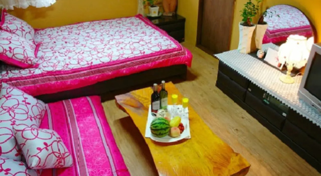 Muhari Red Roof Pension, Buchen Sie Hotel Byeonsan Südkorea