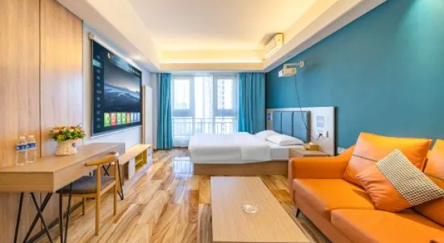 Yashe Light Residence Cinema Hotel (Zhengzhou 27 Wanda Chuangfu Xincheng Branch), Book Hotel Zhengzhou Henan