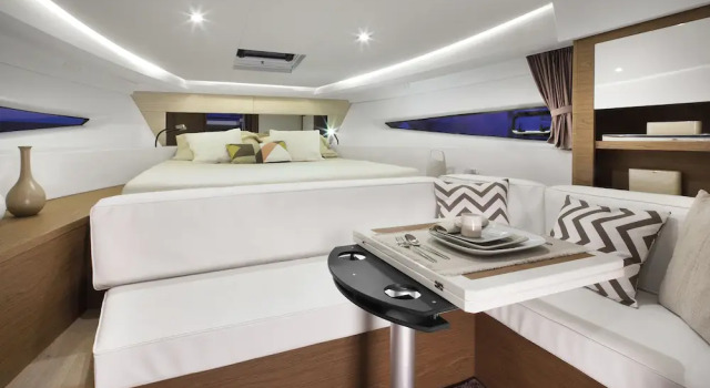 Marina Cruise