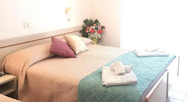Трёхместный номер Standard Hotel Alcazar