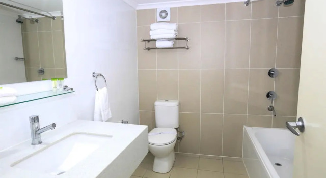 Номер Deluxe с балконом Best Western Casula Motor Inn