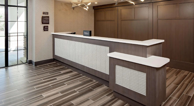 Номер Standard Homewood Suites By Hilton Ronkonkoma