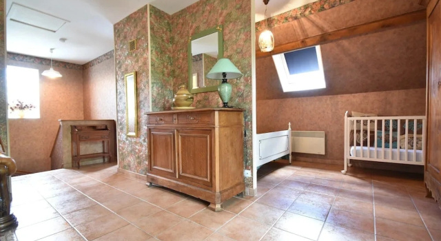 Charming Holiday Home With Pool and Pond, Book Feriehus Villentrois Centre