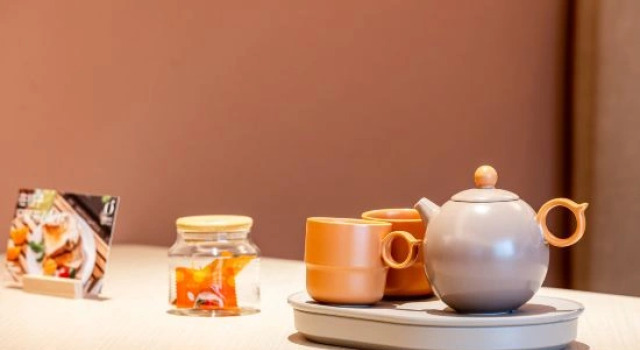 Orange Hotel (Haikou World Trade Center Jinmao West Road), Varaa Hotelli Haikou Hainan
