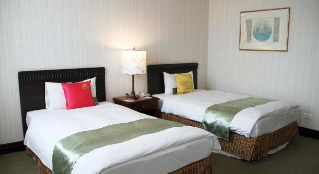 Двухместный номер Standard Wei-Yat Grand Hotel