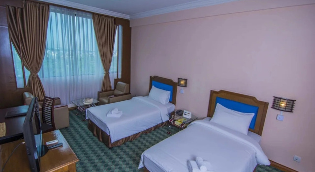 Двухместный номер Deluxe с красивым видом из окна Asia Plaza Hotel