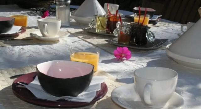 Au Bois de Lune, Забронировать Отель Вараж Green Provence