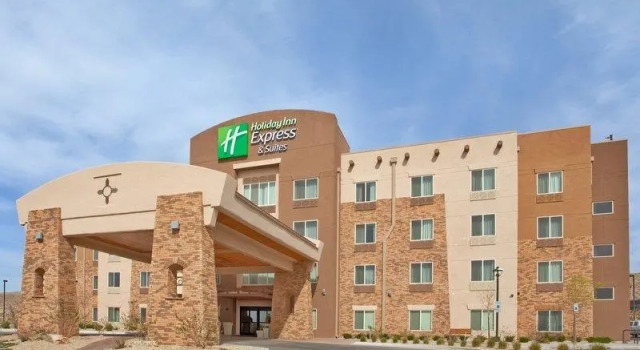 Кровать в общем номере Holiday Inn Express & Suites Las Cruces North