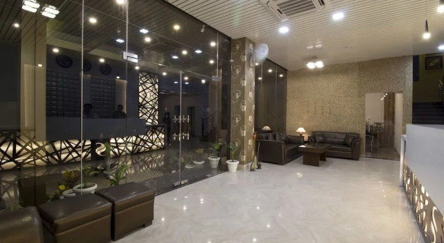 OYO 937 Sand Stone Hotel, Varaa Hotelli Mājra Uttarakhand