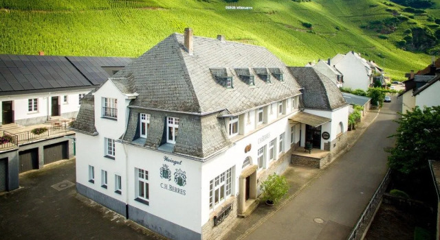 Gastehaus C H Berres, Забронировать Отель Ирциг 