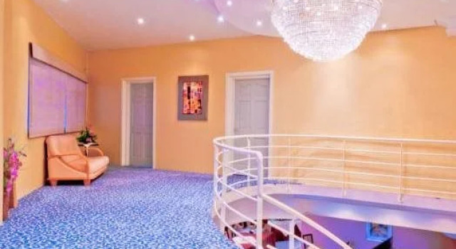 Tropicana Hotel