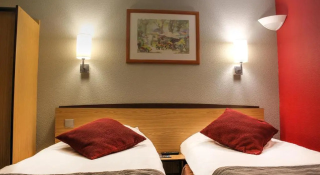Семейный номер Standard Hôtel Inn Design & Restaurant Bourges