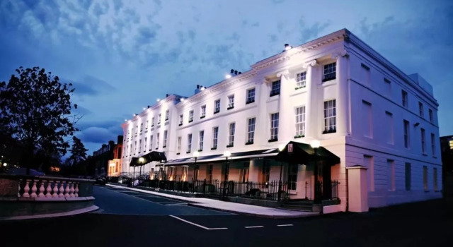 Hampton Hotel