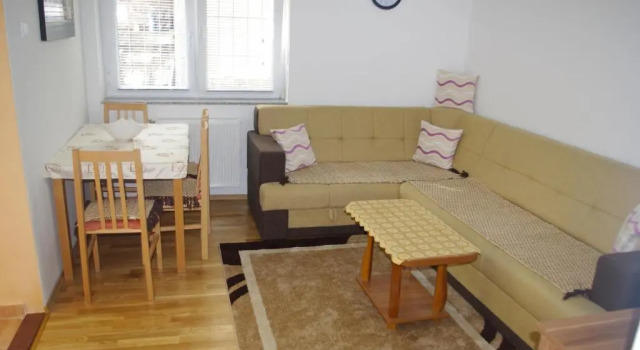 Apartment Emma, Забронировать Апартаменты/квартира Отели Сараево с парковкой, рядом с Спортивно-культурный центр «Скендерия», Парковка