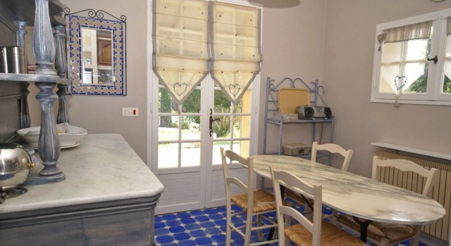 Comfy Holiday Home in Provence With Swimming Pool