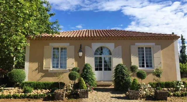 House with 4 Bedrooms in Arles, with Furnished Garden And Wifi - 48 Km From the Beach, Забронировать Дом для отпуска Отели Арля с парковкой, Парковка