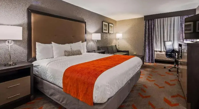 Четырёхместный номер Standard Best Western Plus North Joliet