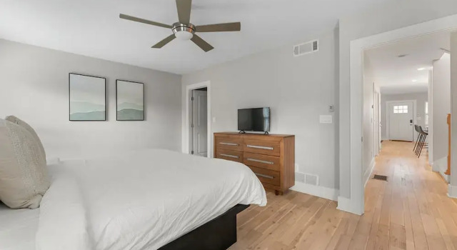 City Oasis With Hot Tub Group-friendly