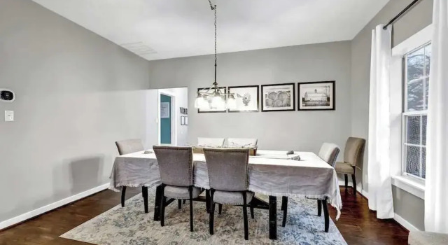 The Country Haus: Quaint Home 1 Mile From Downtown, Забронировать Дом для отпуска Фредериксберг Texas Wine Country, рядом с Театр Rockbox
