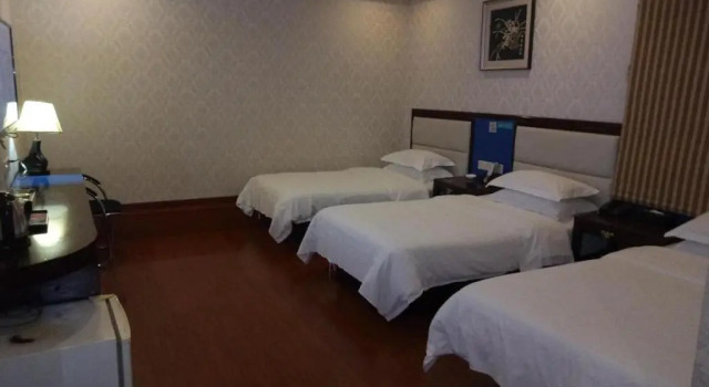 Номер Luxury Guangzhou Haiyue Hotel