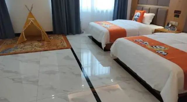 Wanzhihai Hotel (Anji Wanda Plaza Chuangye Road Subway Station), Rezerwuj Hotel Hotele w Nanning z parkingiem, Parking