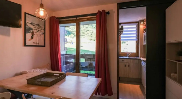 Appartement Les Allues-Méribel, 2 pièces, 5 personnes - FR-1-355-65