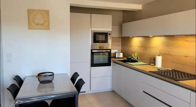 Апартаменты À 200m de la mer super logement Cocoon (parking)