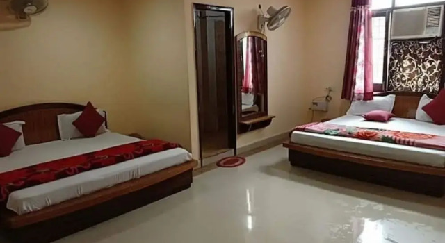 Номер Standard Hotel Bharat Residency