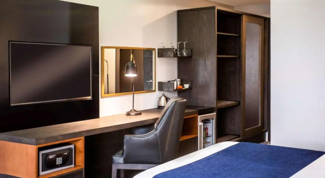 Четырёхместный номер Deluxe Mövenpick Hotel Ikoyi Lagos