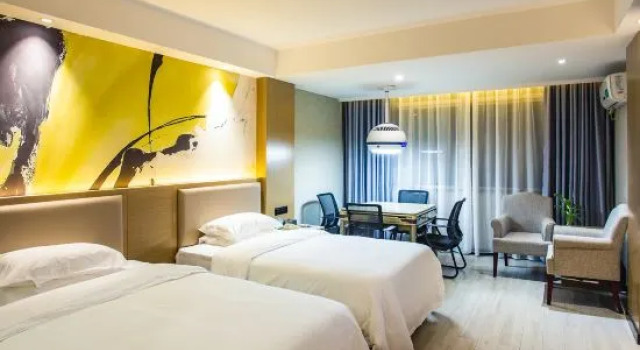 Люкс Deluxe Jinhua Hot Spring Hotel