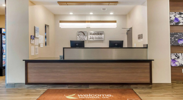 MainStay Suites Newnan Atlanta South, Boek Hotel Hotels in Georgia met parkeren, Parkeren