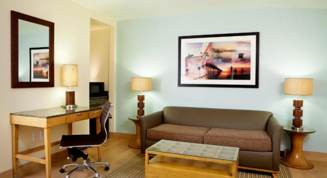 Двухместный люкс PB Surf Beachside Inn