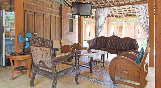 RedDoorz Syariah near Akmil Magelang, Забронировать Отель Магеланг провинция Центральная Ява