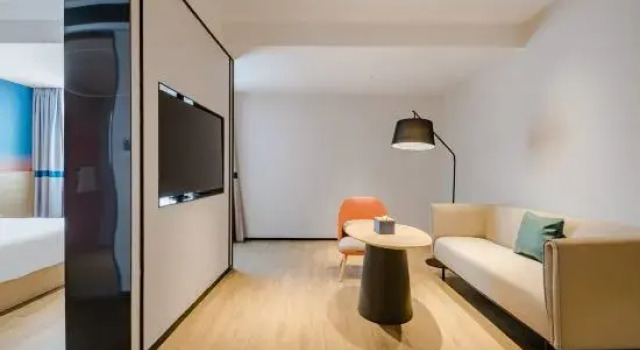 Люкс Ni Hao Hotel (Zhengzhou Longhaidong Road Subway Station)