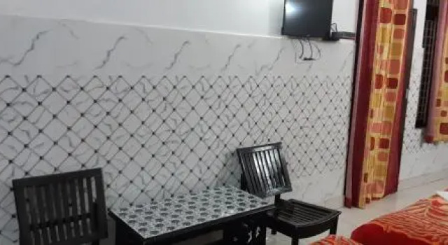 Goroomgo Madhu Palace Katra, Забронировать Отель Отели Катра с парковкой, Парковка