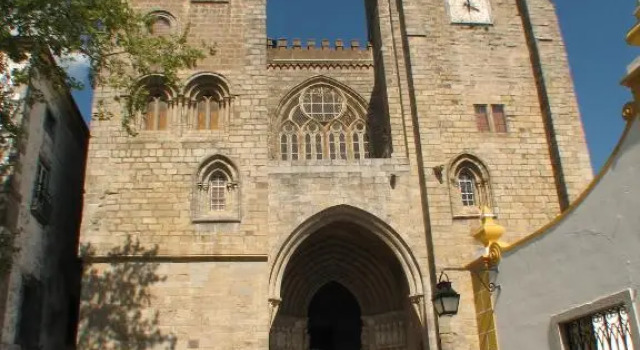 Casa do Pateo, Забронировать Дом для отпуска Отели Эвора-Монте с парковкой, рядом с Church of Nossa Senhora da Graca, Парковка