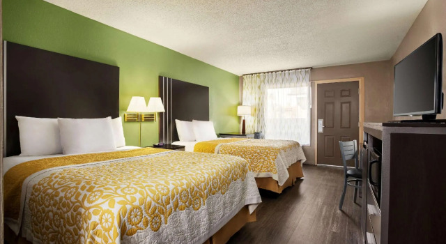 Четырёхместный номер Standard Days Inn by Wyndham Hardeeville/ I-95 State Line
