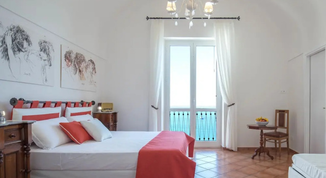 Starhost Vietri sul Mare