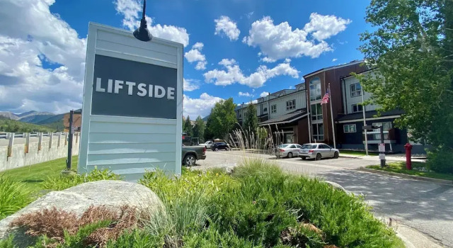 Liftside 20B