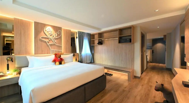 Полулюкс Moose Hotel Nimman